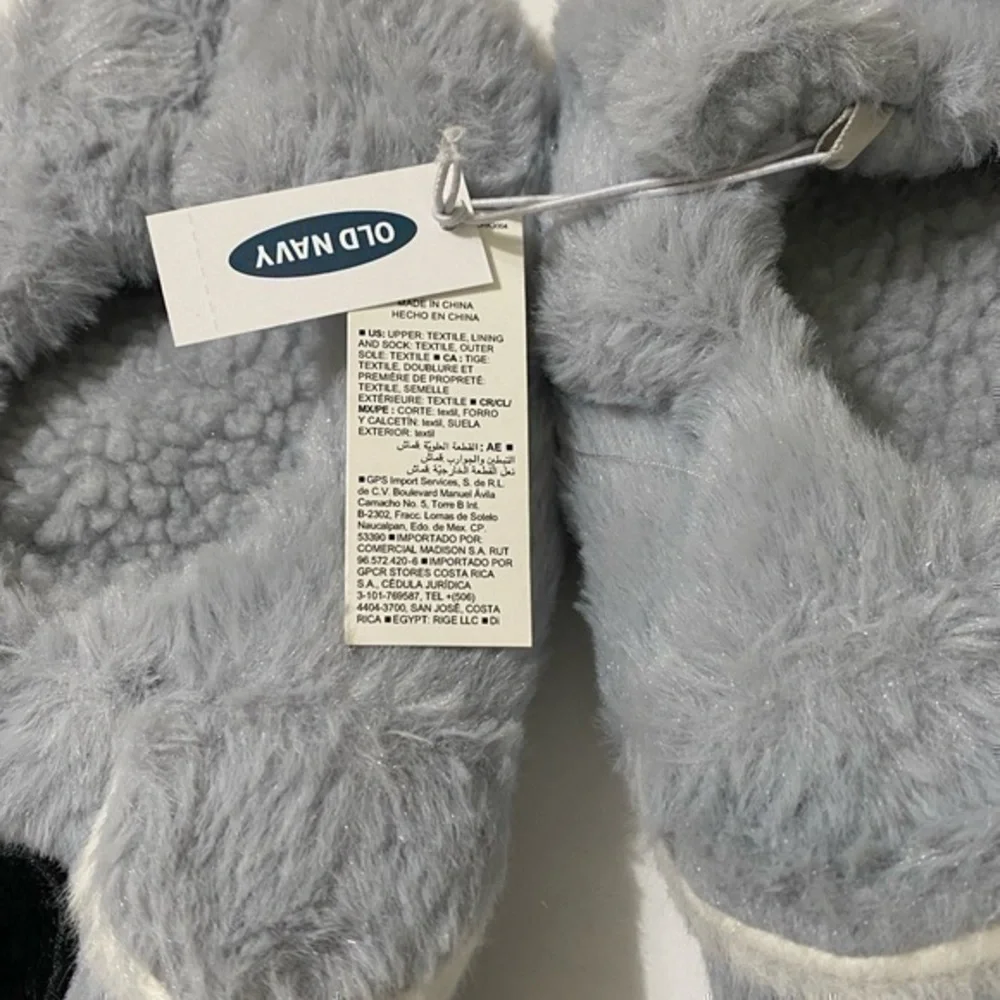 Unisex Old Navy Slippers NWT